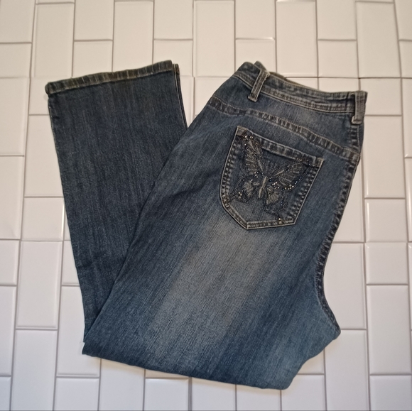 Jane Doe size 20 Denim Jeans/ Embellished Back Pockets Butterfly Design - Picture 2 of 3
